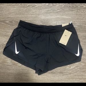 Nike AeroSwift Mens 2'' Running Shorts in Black Size Medium